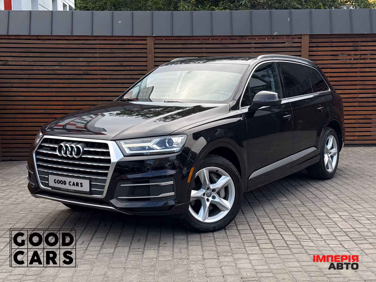 Audi Q7 - фото 1
