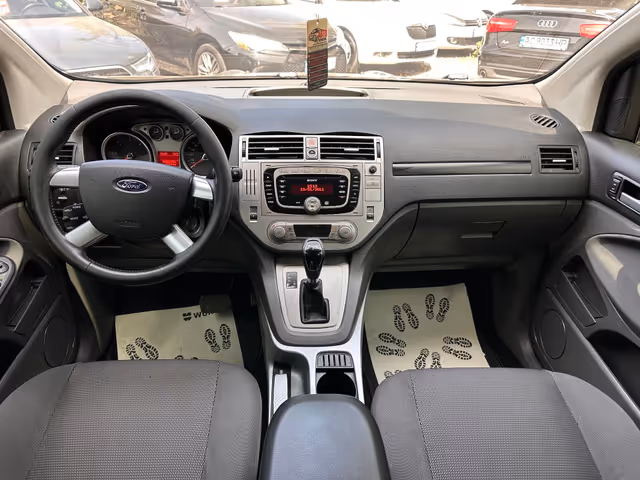 Ford Kuga - зображення 4