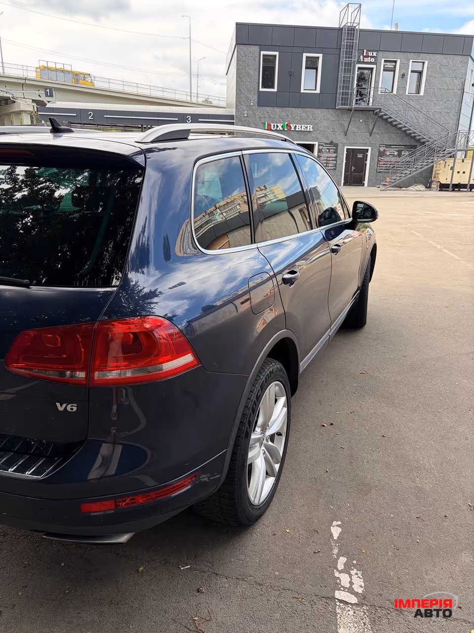 Volkswagen Touareg - фото 7