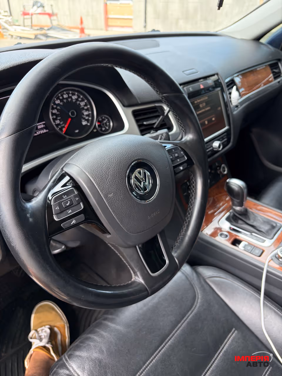 Volkswagen Touareg - фото 19