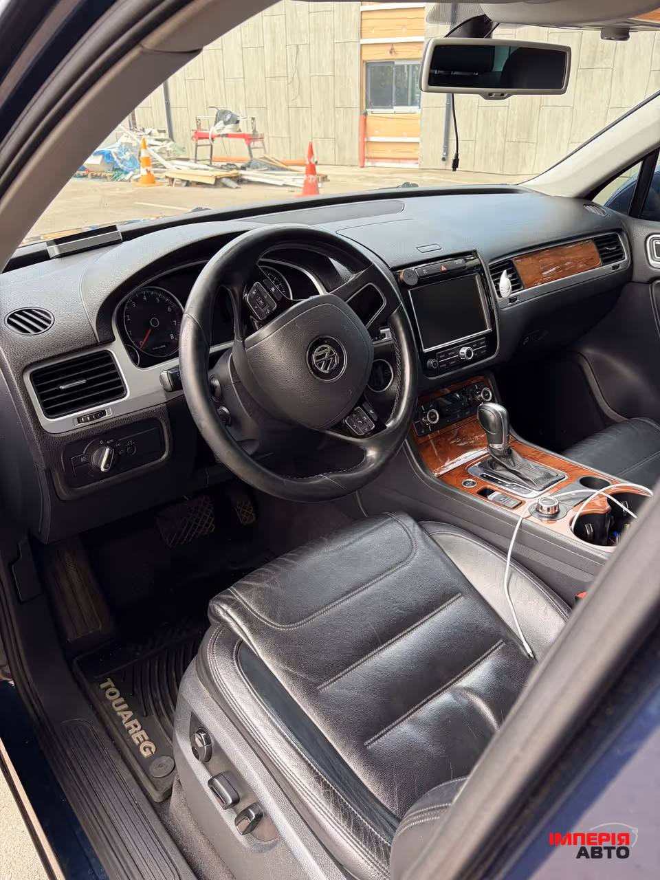 Volkswagen Touareg - фото 16