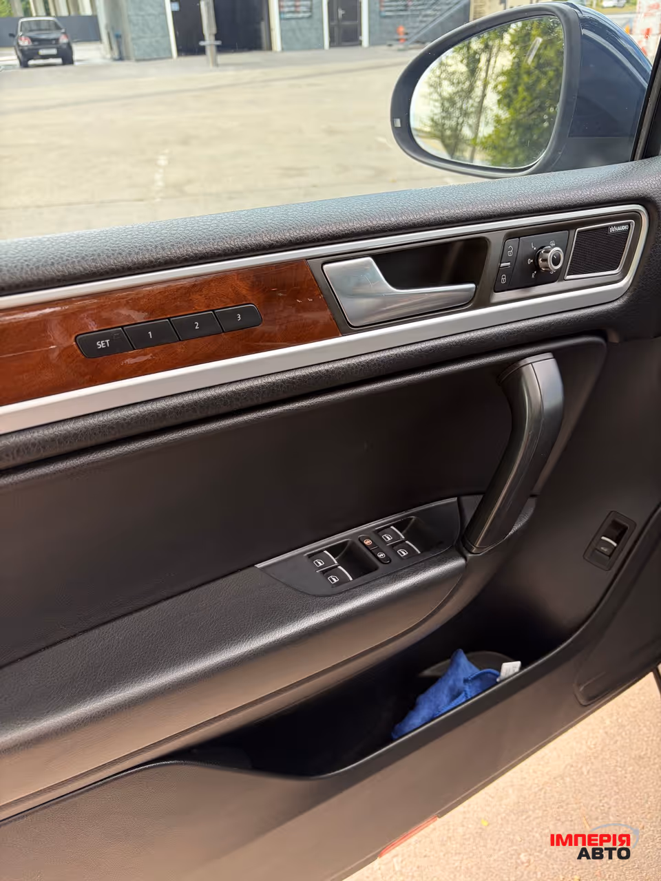 Volkswagen Touareg - фото 14