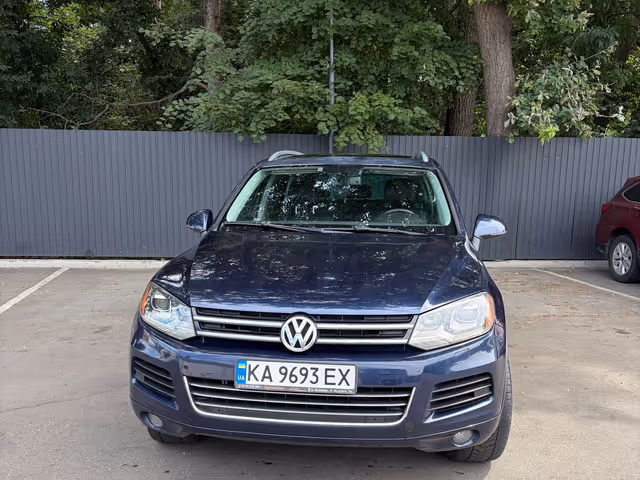 Volkswagen Touareg - зображення 1