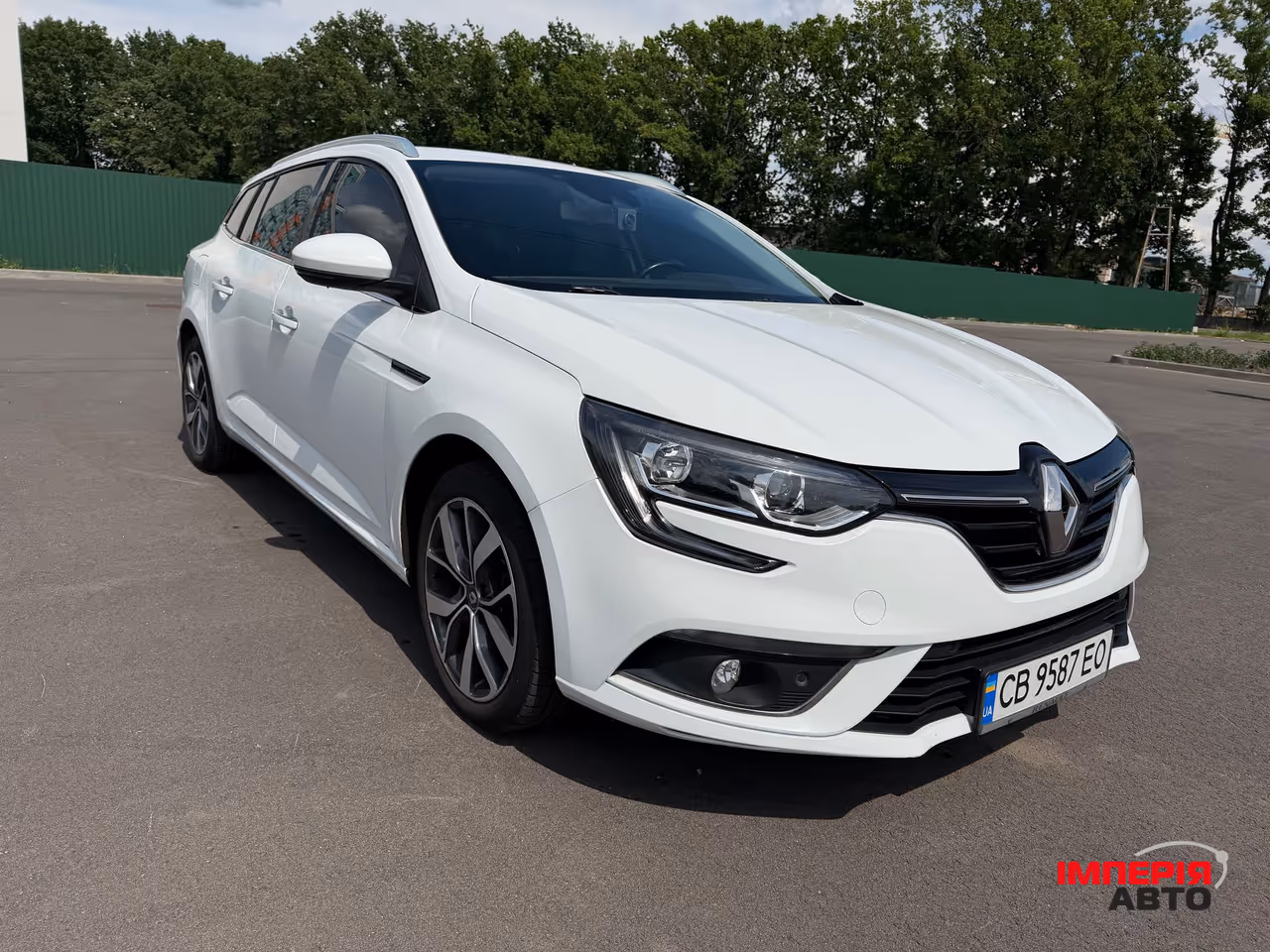 Renault Megane - фото 1