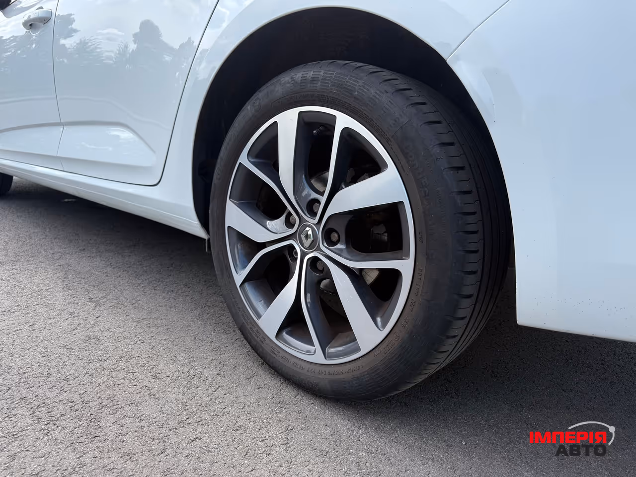 Renault Megane - фото 8