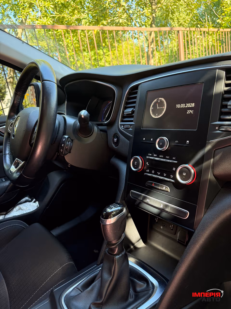 Renault Megane - фото 12