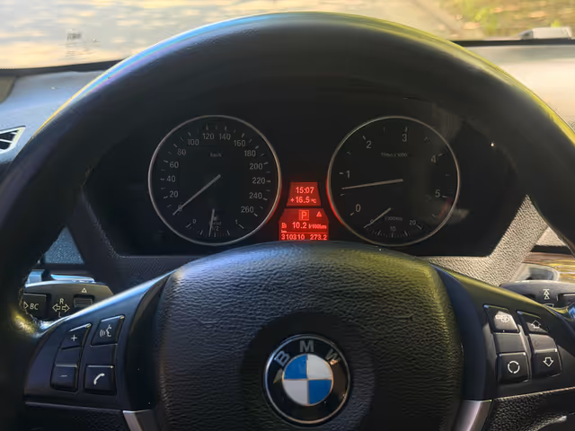 BMW X5 - зображення 3