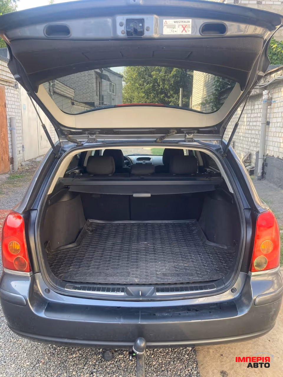 Toyota Avensis - фото 12