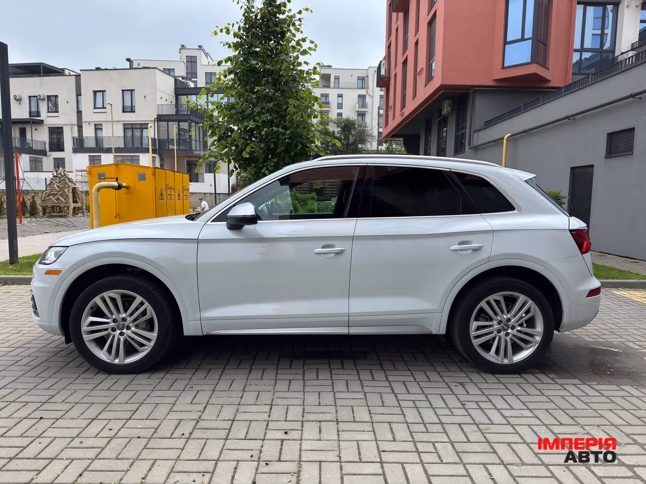 Audi Q5 - фото 7
