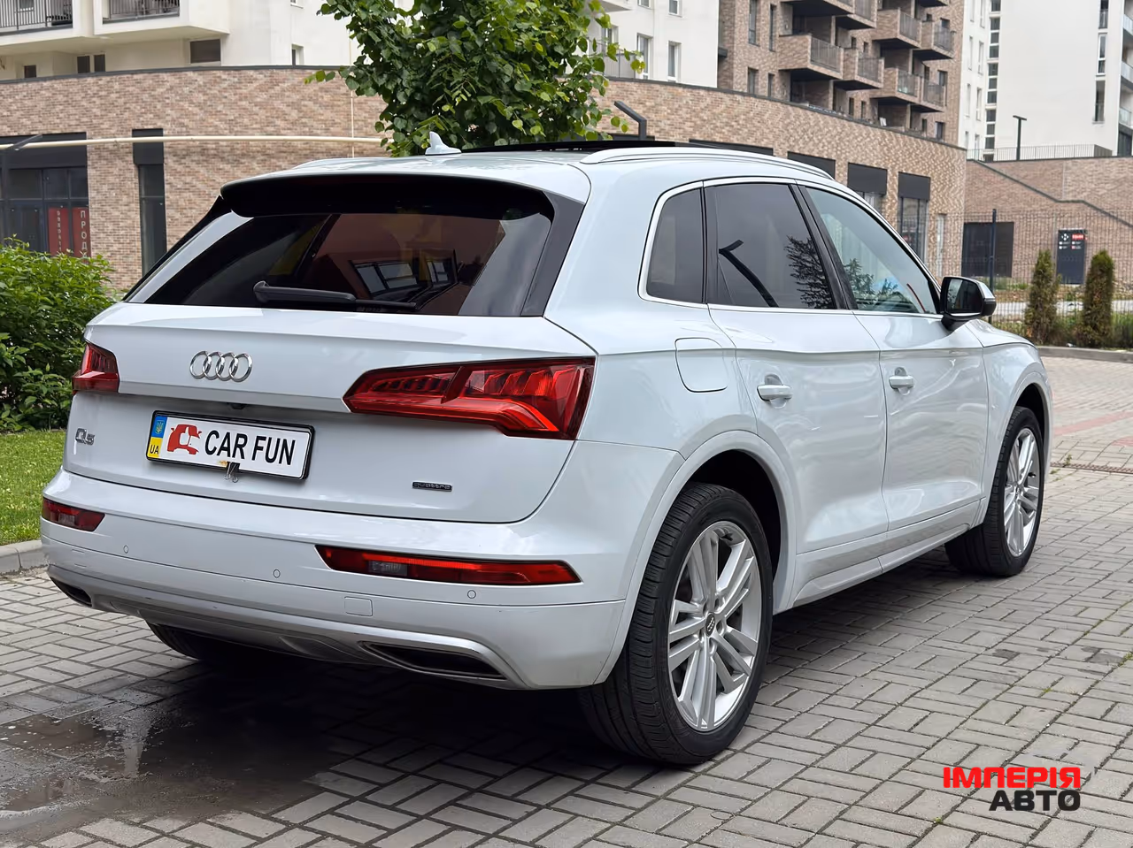 Audi Q5 - фото 4