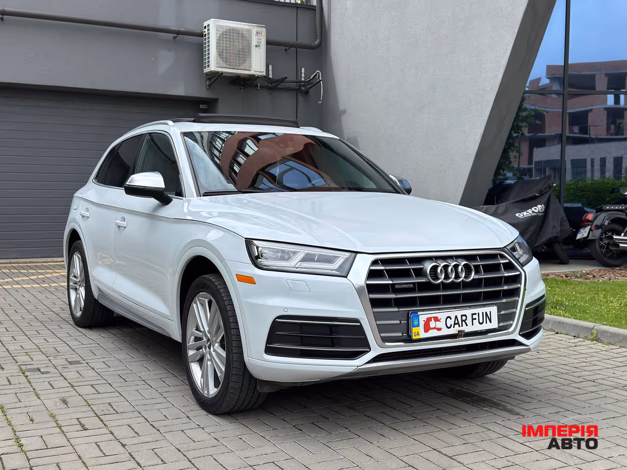 Audi Q5 - фото 3