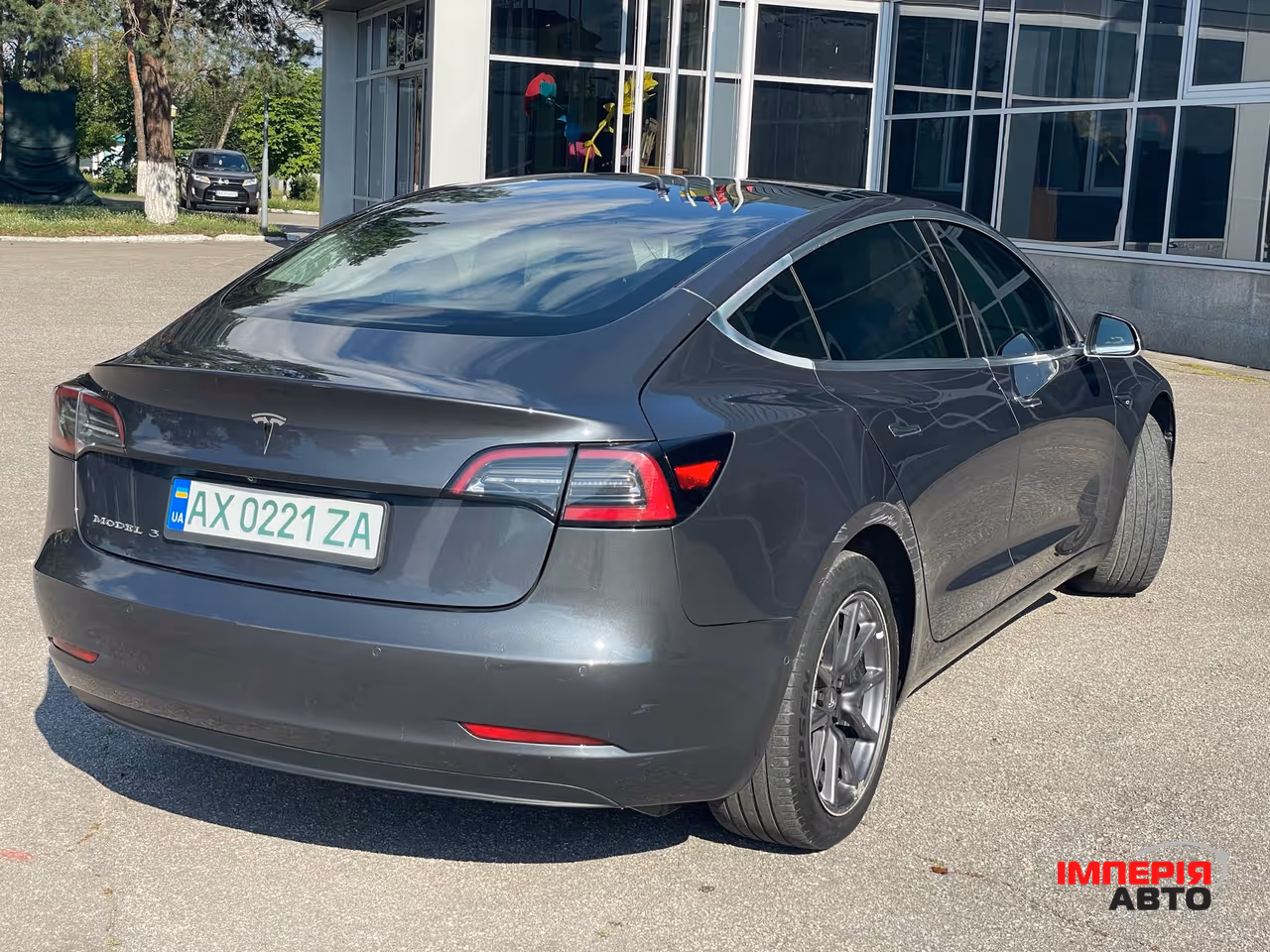 Tesla Model 3 - фото 7