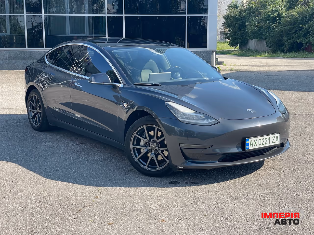 Tesla Model 3 - фото 4