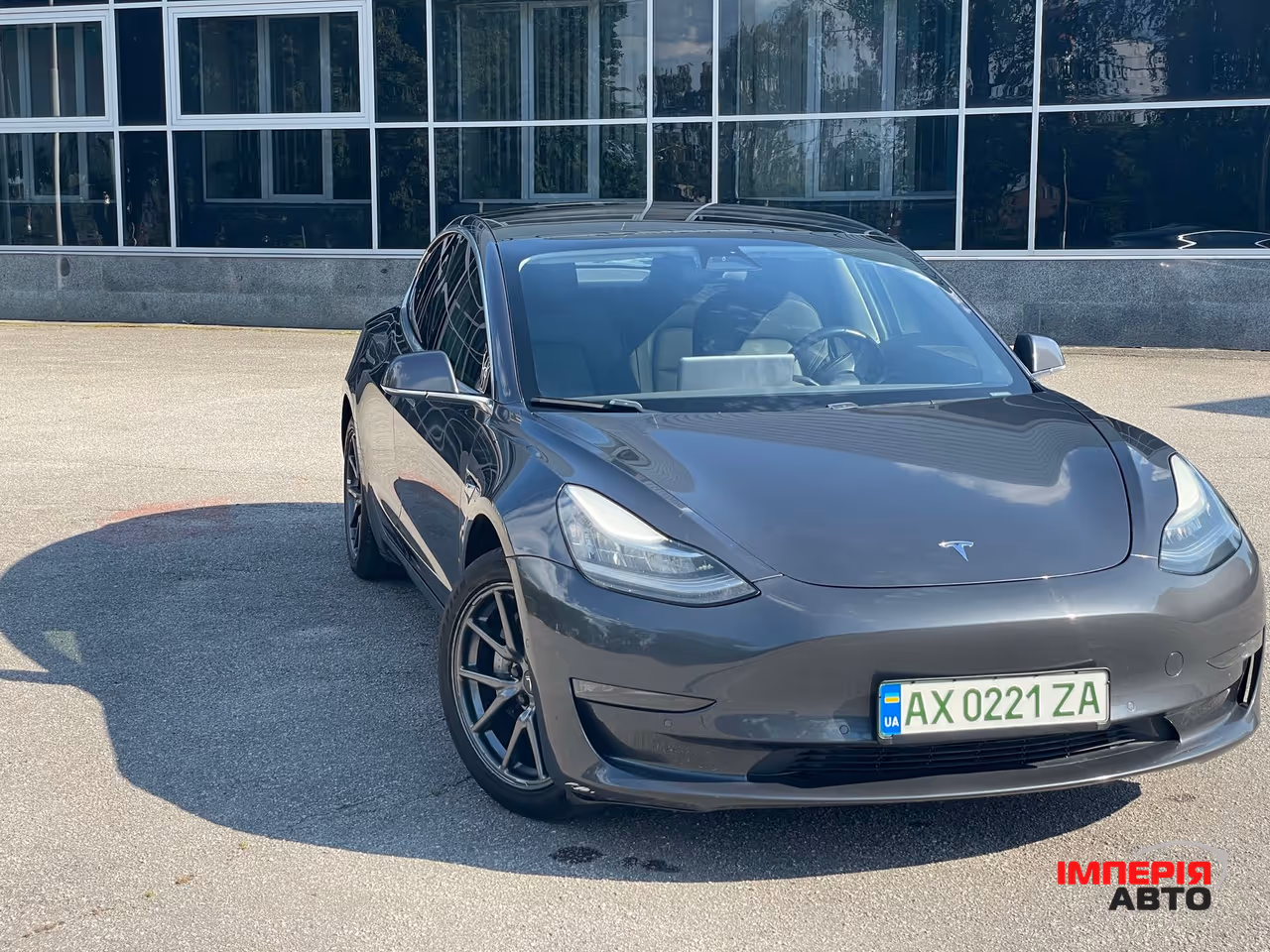 Tesla Model 3 - фото 3