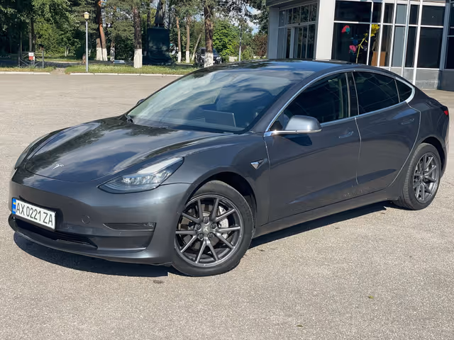 Tesla Model 3 - зображення 2