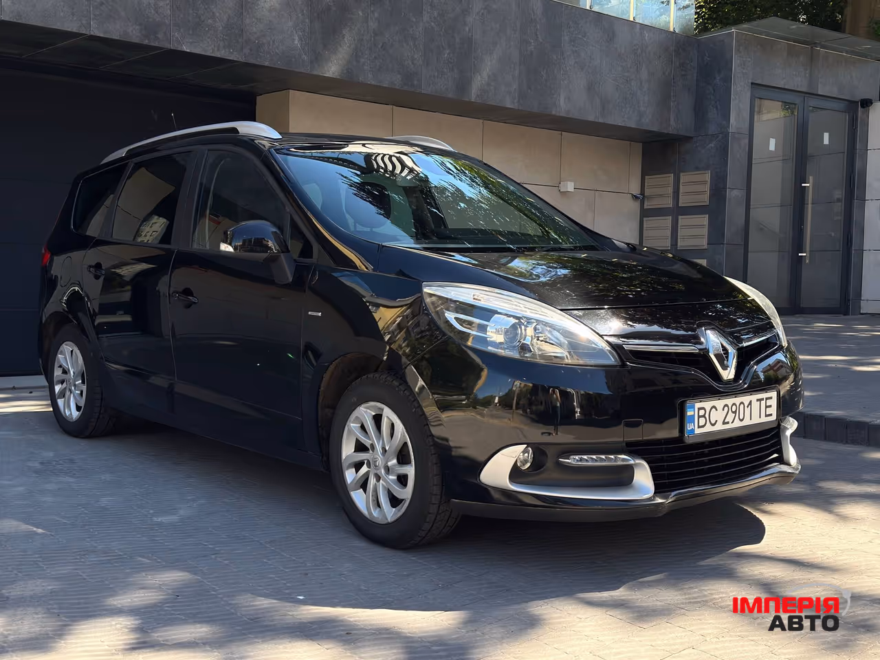 Renault Scenic - фото 2
