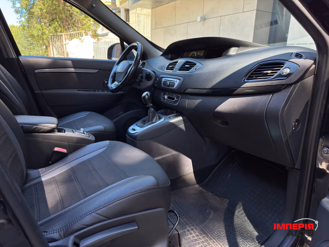 Renault Scenic - фото 23