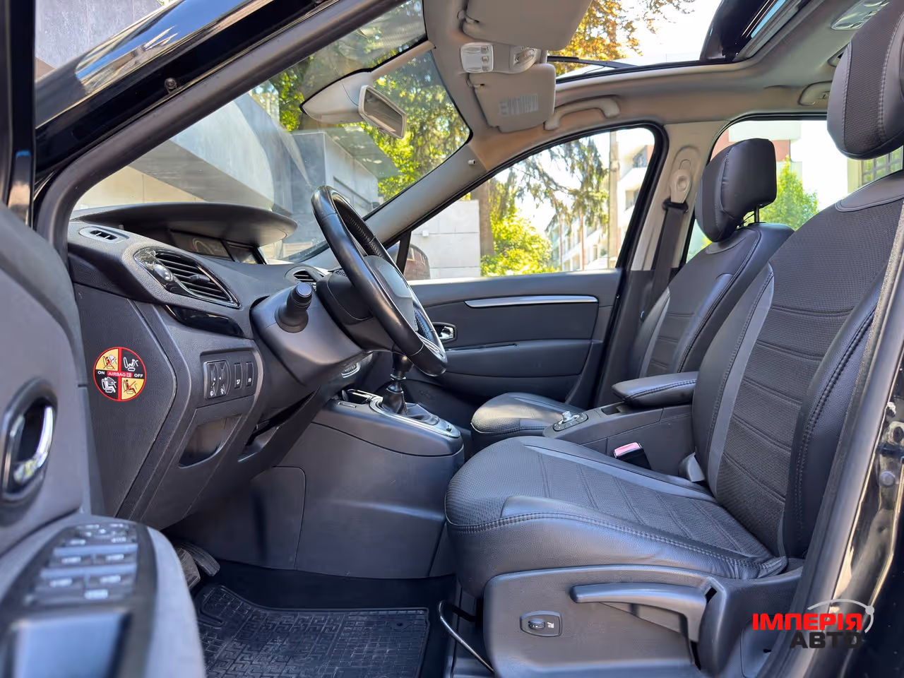 Renault Scenic - фото 14