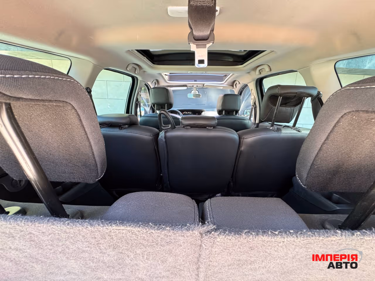 Renault Scenic - фото 19