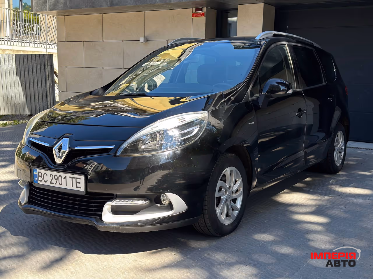 Renault Scenic - фото 1
