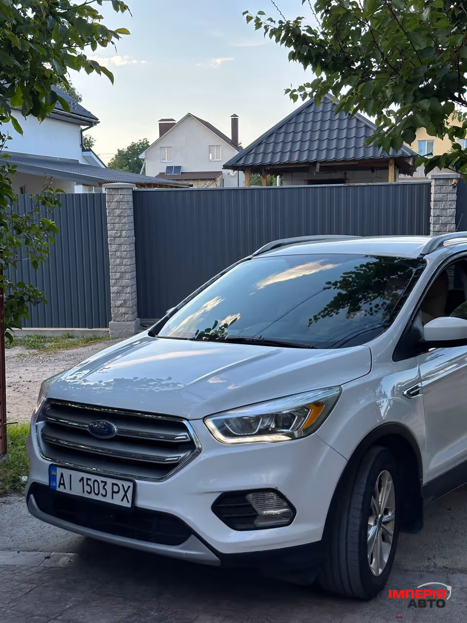 Ford Escape - фото 1