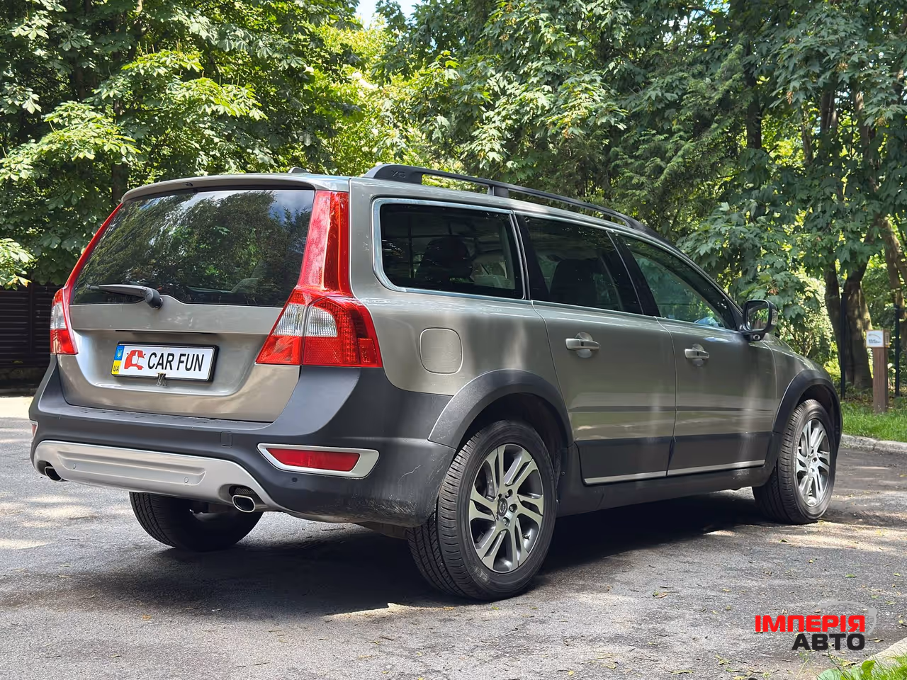 Volvo XC70 - фото 7