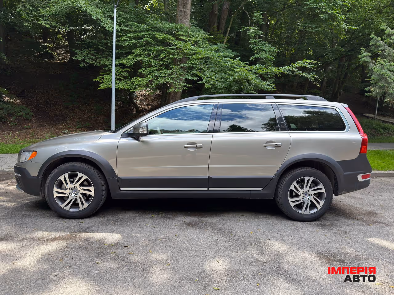 Volvo XC70 - фото 5