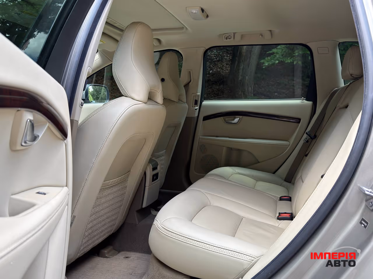 Volvo XC70 - фото 14