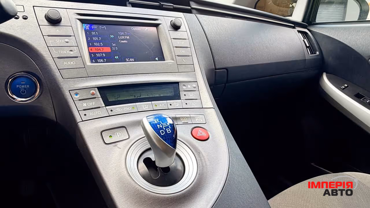 Toyota Prius - фото 11