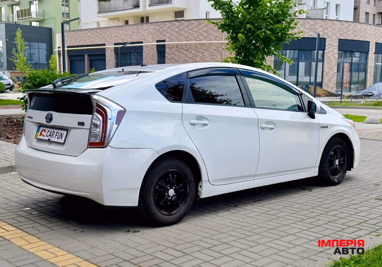 Toyota Prius - фото 18