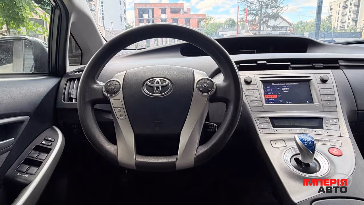 Toyota Prius - фото 5