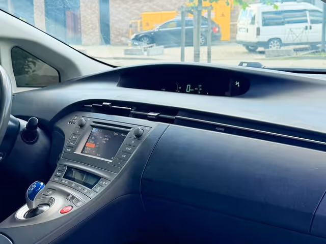Toyota Prius - зображення 3