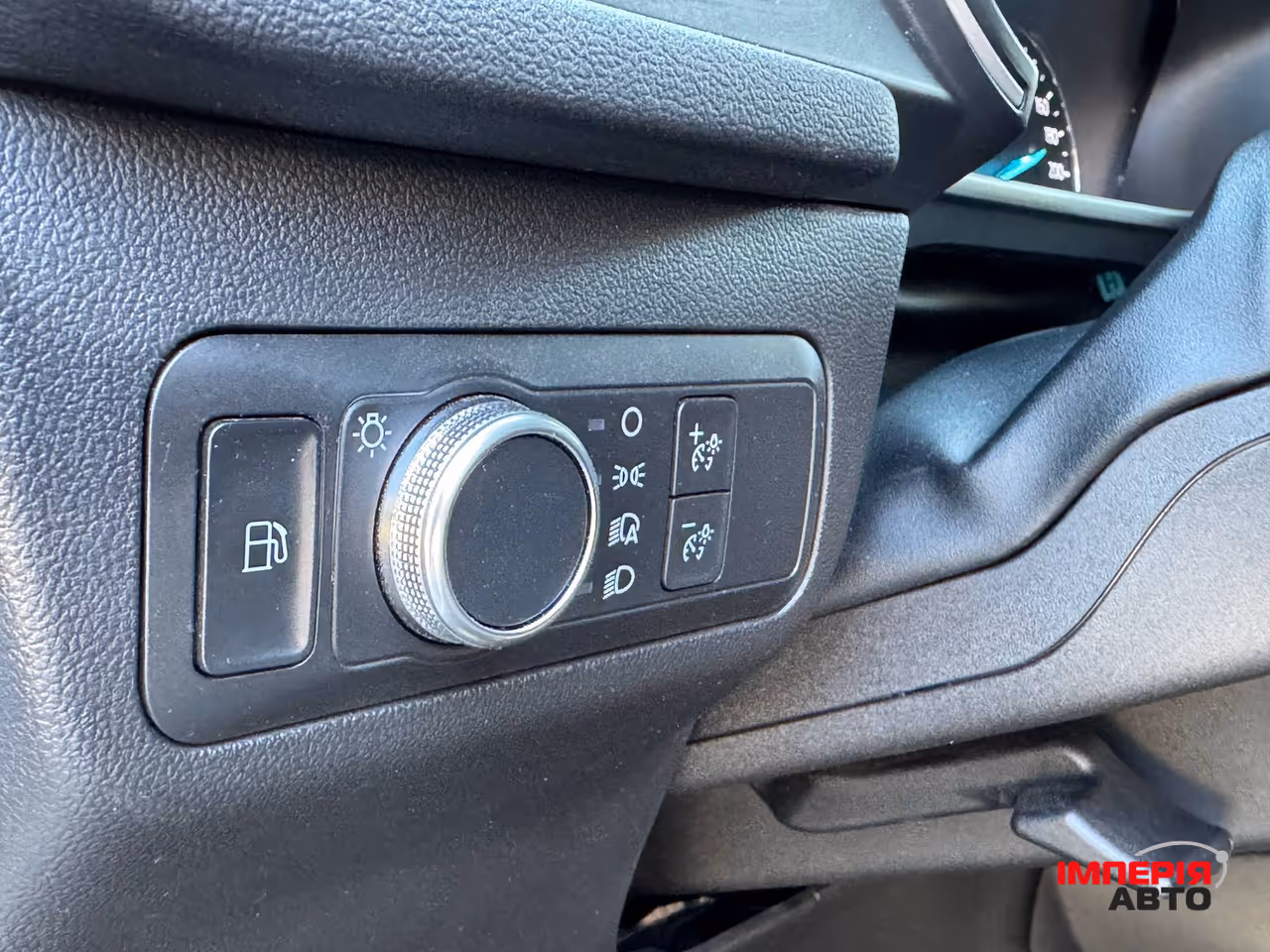 Ford Escape - фото 13