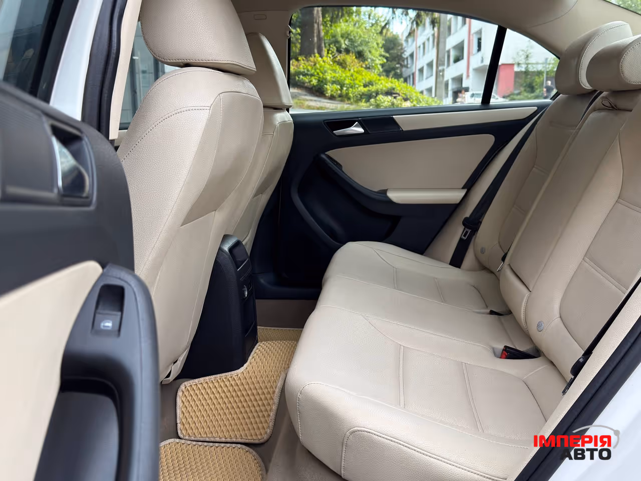 Volkswagen Jetta - фото 13