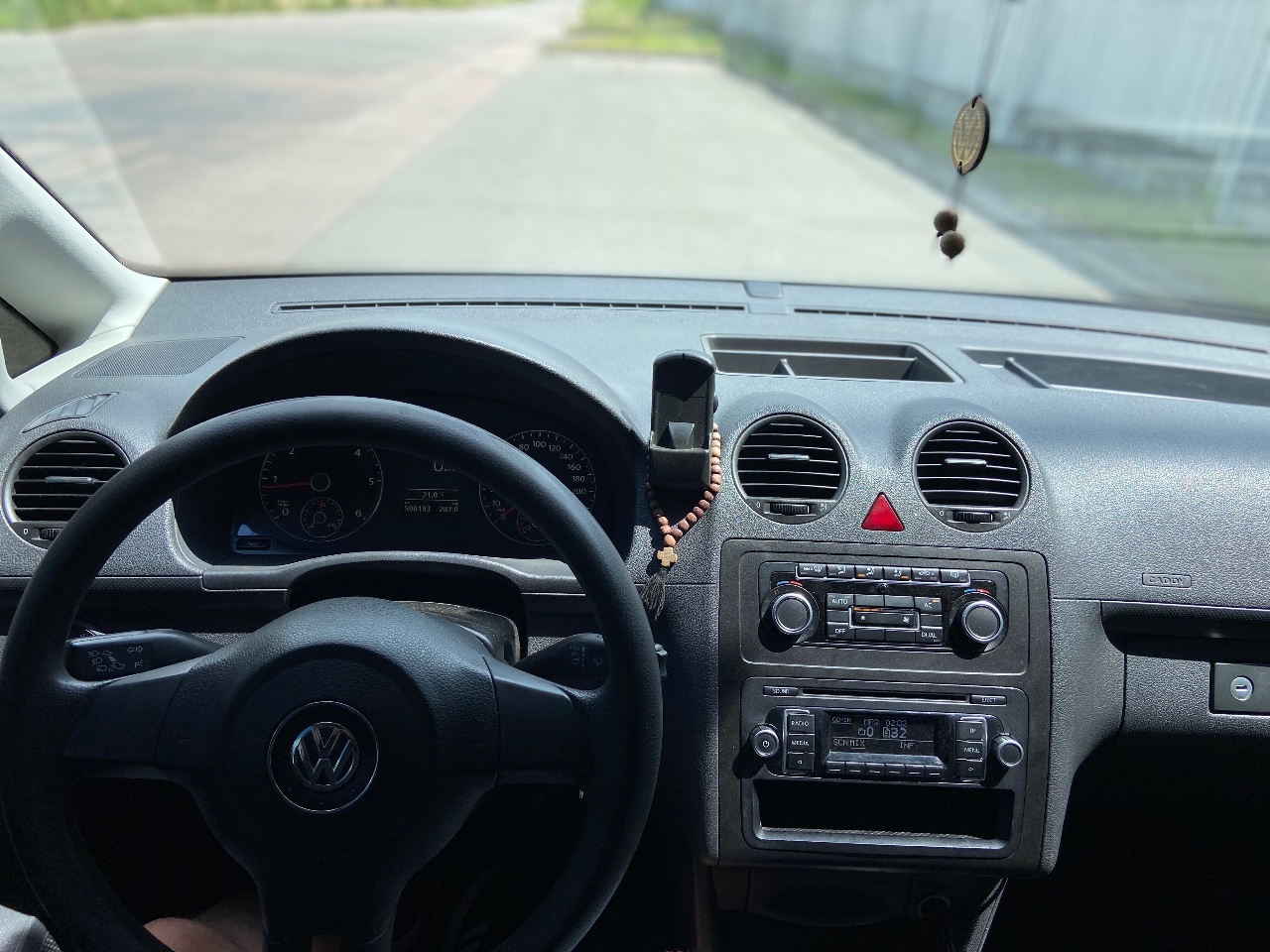 Volkswagen Caddy - фото 9