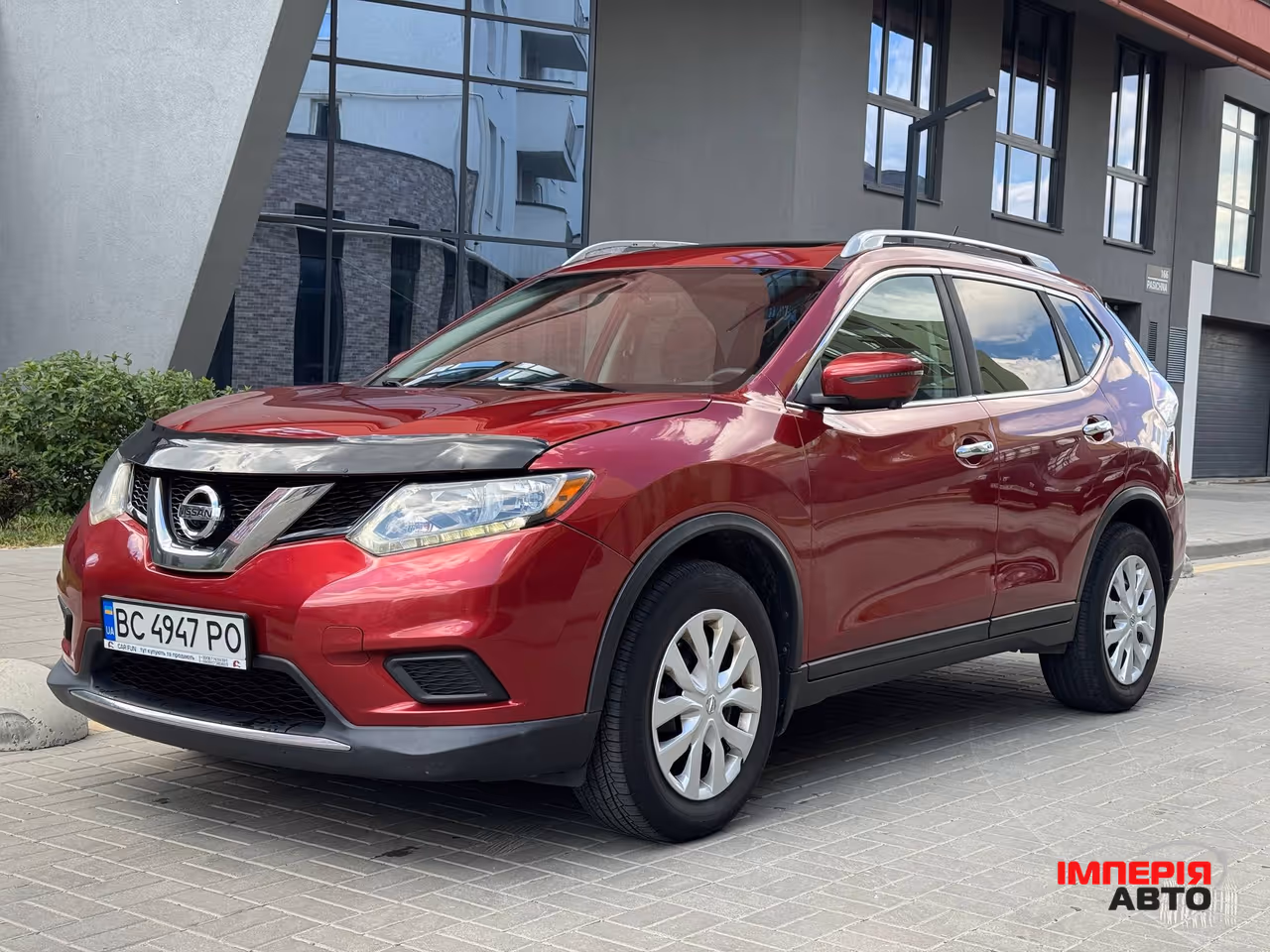 Nissan Rogue - фото 1