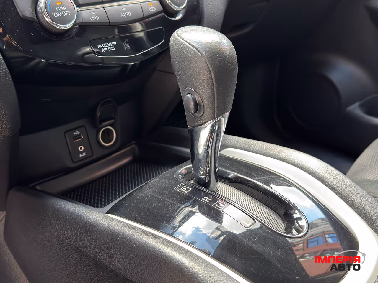 Nissan Rogue - фото 12