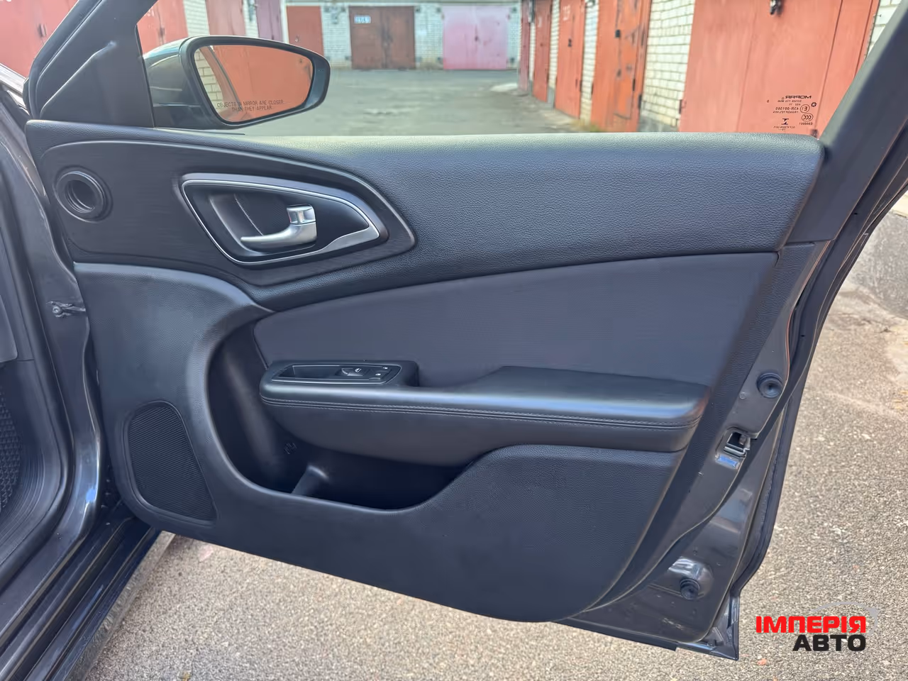 Chrysler 200 - фото 43