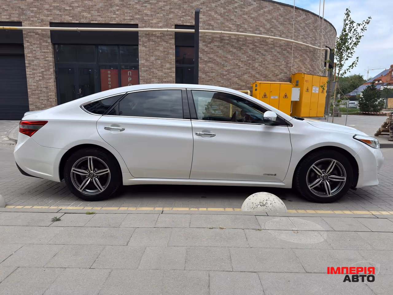 Toyota Avalon - фото 7