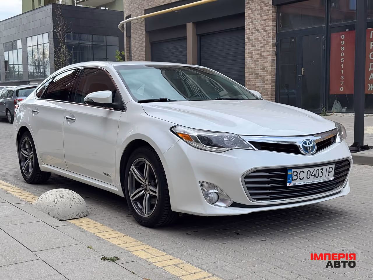 Toyota Avalon - фото 3