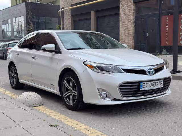 Toyota Avalon - зображення 3