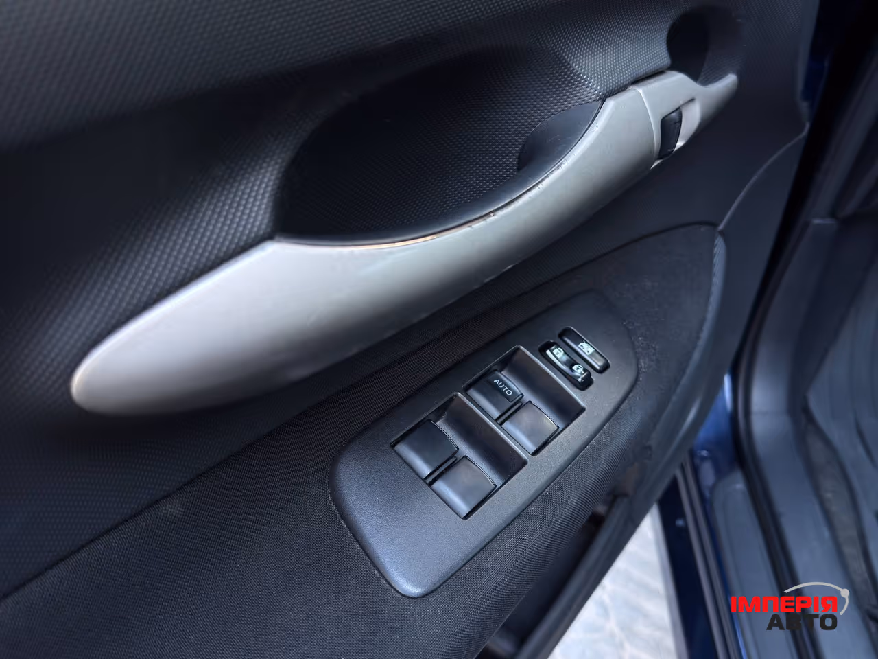 Toyota Auris - фото 10