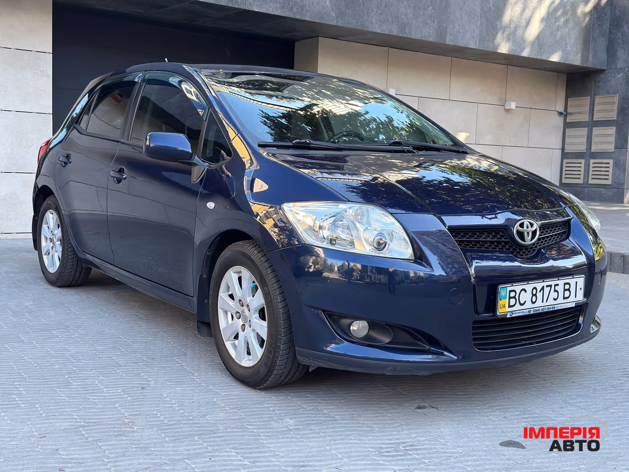 Toyota Auris - фото 3
