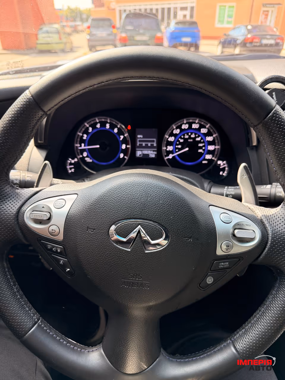 Infiniti QX70 - фото 14