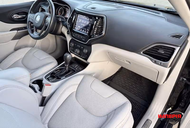 Jeep Cherokee - фото 19