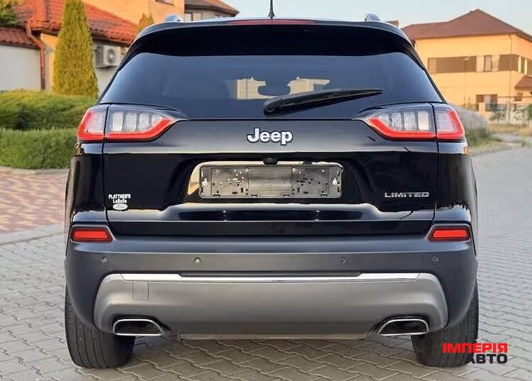 Jeep Cherokee - фото 5