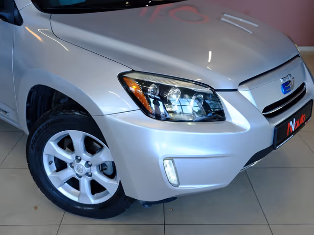 Toyota RAV4 - зображення 3