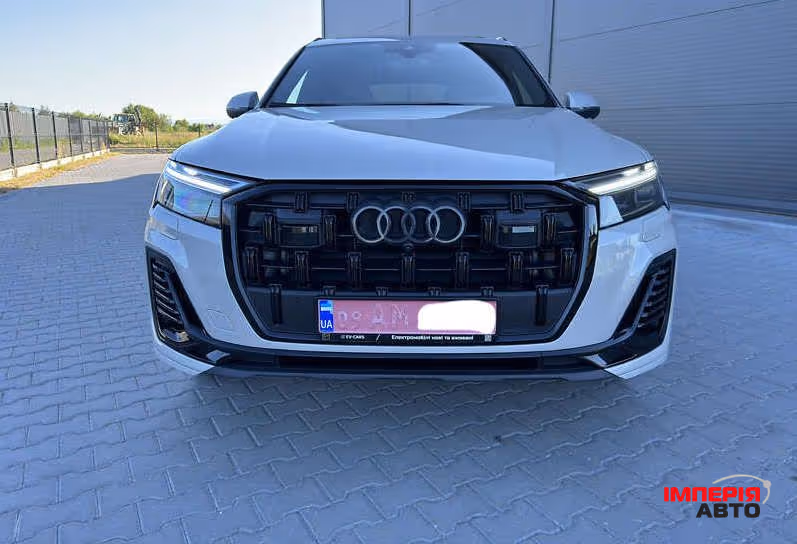 Audi Q7 - фото 2