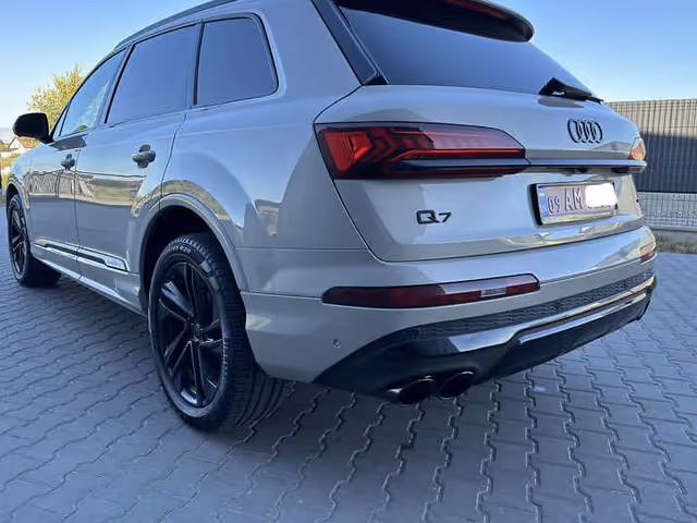 Audi Q7 - зображення 3