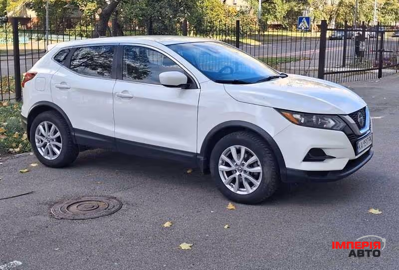 Nissan Rogue Sport - фото 2